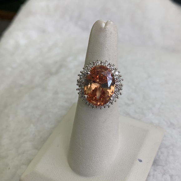 High Profile Morganite Diamond Ring💗 - Picture 11 of 11